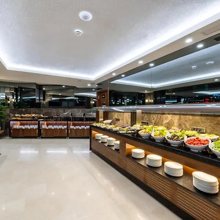 Aprilis Deluxe Hotel