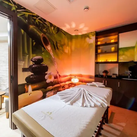 Ξενοδοχείο Aprilis Deluxe 4*