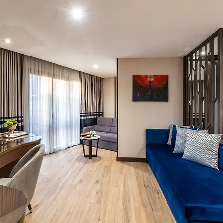 Ξενοδοχείο Aprilis Deluxe 4*