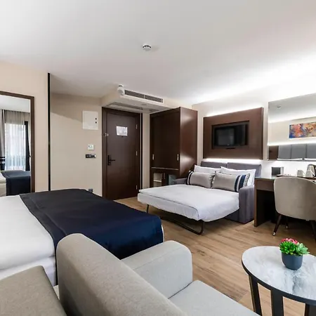 Aprilis Deluxe Hotel 4*