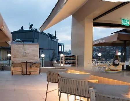 Aprilis Deluxe Hotel 4*