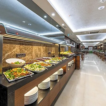Hotel Aprilis Deluxe 4*