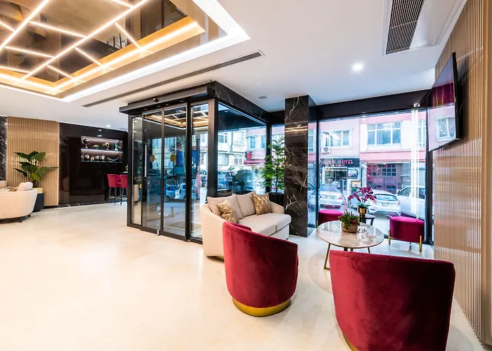 Aprilis Deluxe Hotel 4*