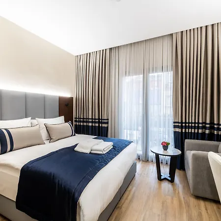 Aprilis Deluxe 4*